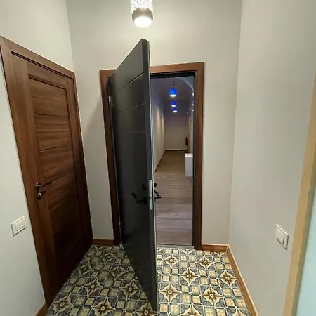 Skyline Aparthotel *