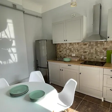 Skyline Appart hôtel *